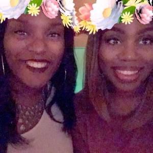 Meet your Posher, Sadira